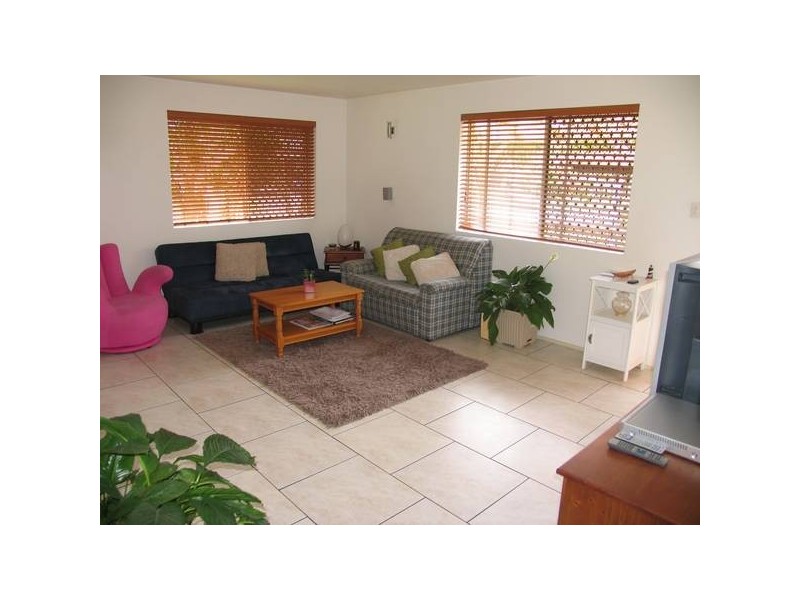 2/6 St Kilda Cres, Tweed Heads West NSW 2485