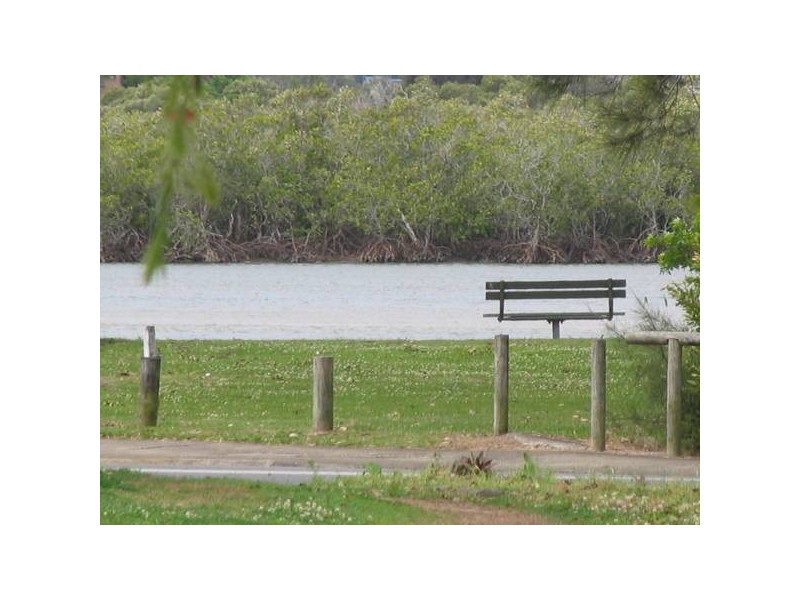 2/6 St Kilda Cres, Tweed Heads West NSW 2485