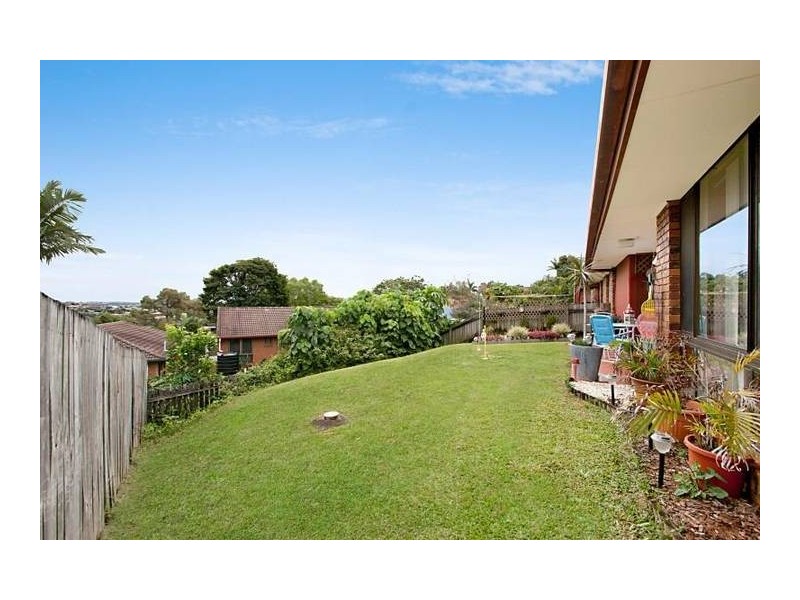 2/5 Biby Place, Banora Point NSW 2486