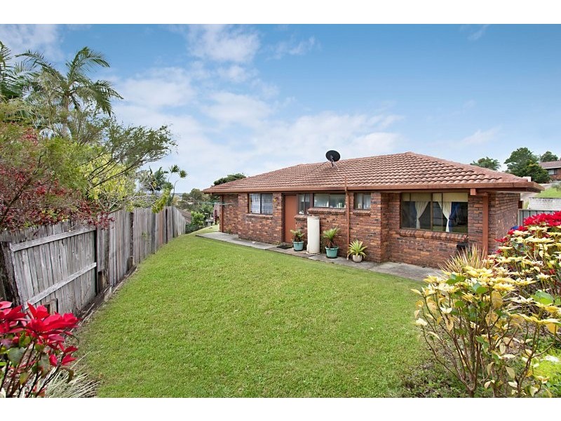 2/5 Biby Place, Banora Point NSW 2486