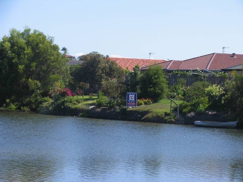 5 Trigonie Dr, Tweed Heads South NSW 2486