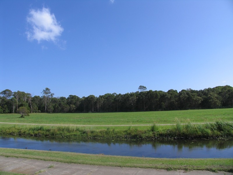 50 Avondale drive, Banora Point NSW 2486