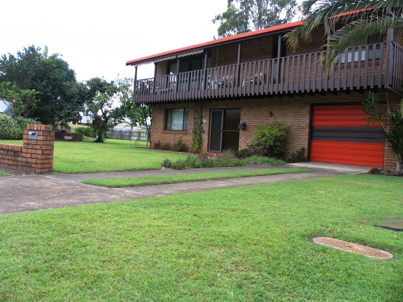 6 Stephen Place, Tweed Heads South NSW 2486
