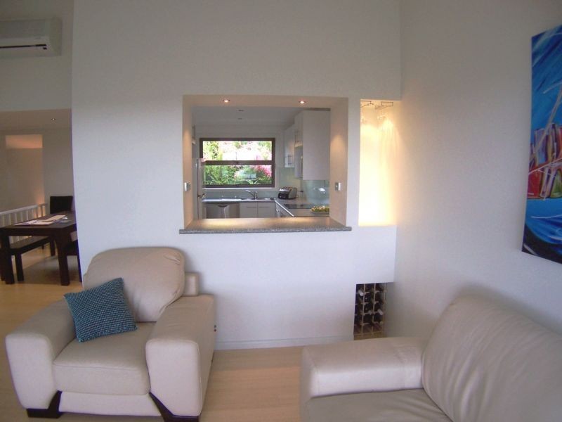 1 Dolphin Place, Banora Point NSW 2486