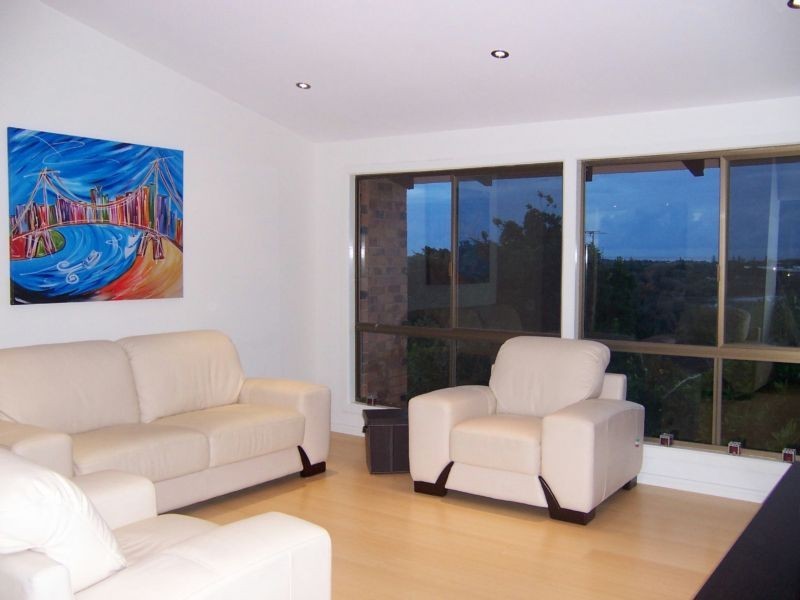1 Dolphin Place, Banora Point NSW 2486
