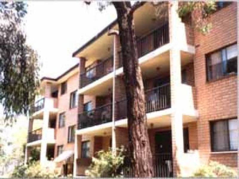 131 Oak ROAD, Kirrawee NSW 2232