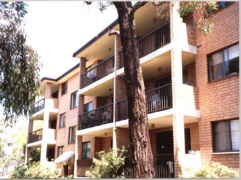 131 OAK ROAD, Kirrawee NSW 2232