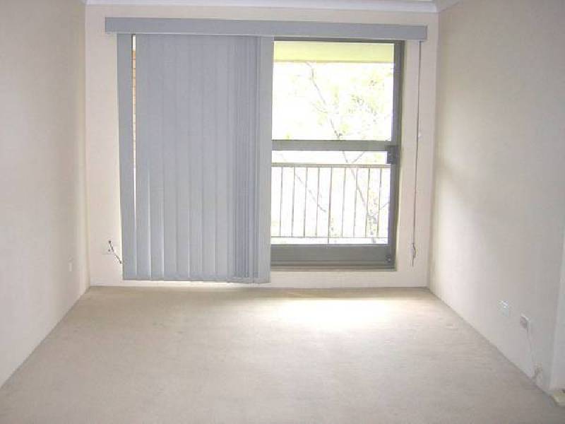 131 OAK ROAD, Kirrawee NSW 2232