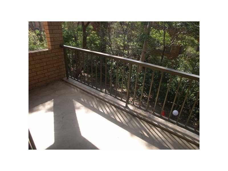 131 Oak Road, Kirrawee NSW 2232