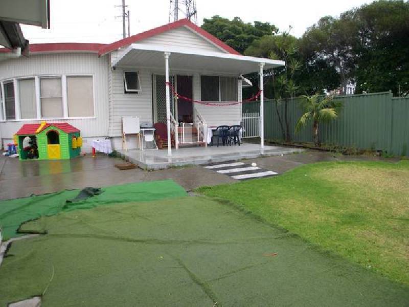 13 Dudley Street, Kirrawee NSW 2232