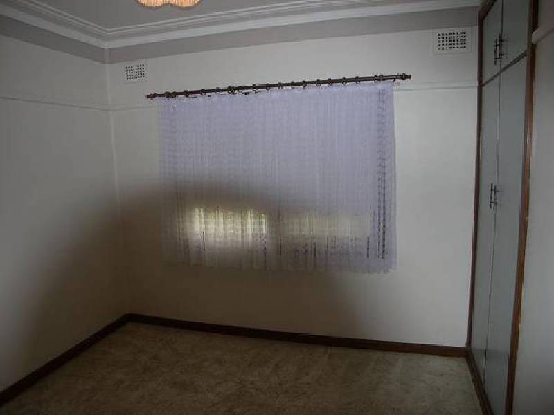 12 Wolstenholme Avenue, Gymea NSW 2227