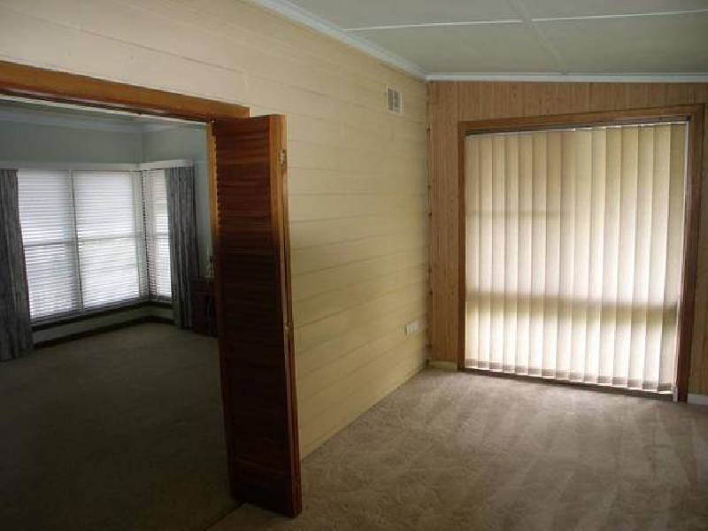 12 Wolstenholme Avenue, Gymea NSW 2227