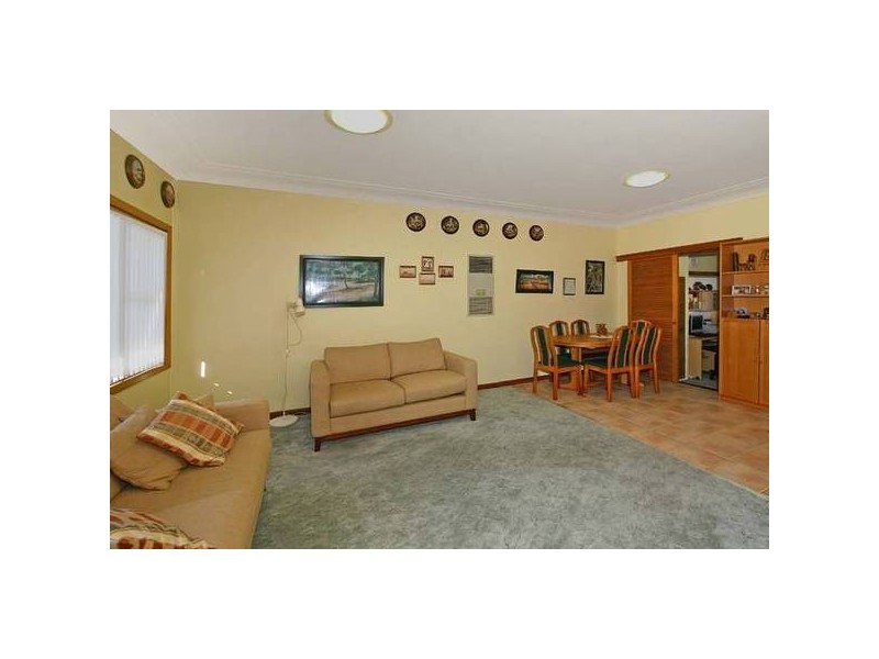 Avery Avenue, Kirrawee NSW 2232