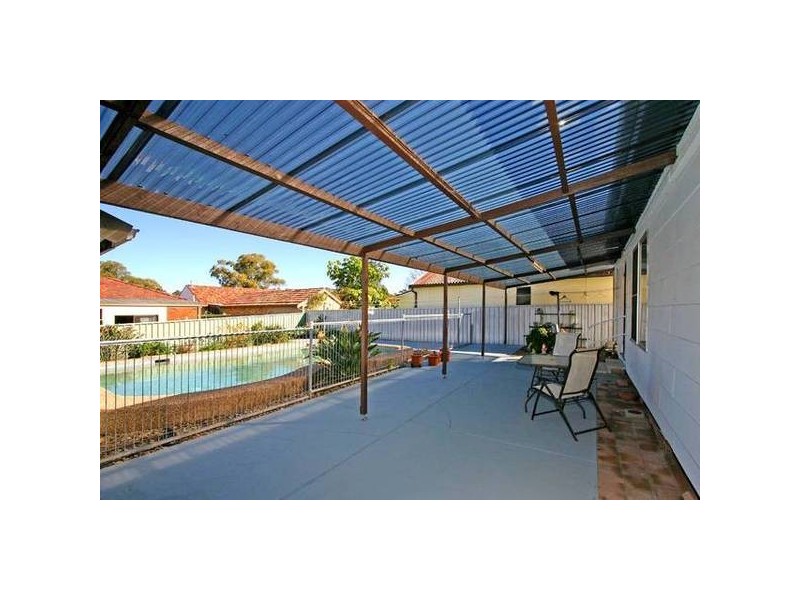 Avery Avenue, Kirrawee NSW 2232
