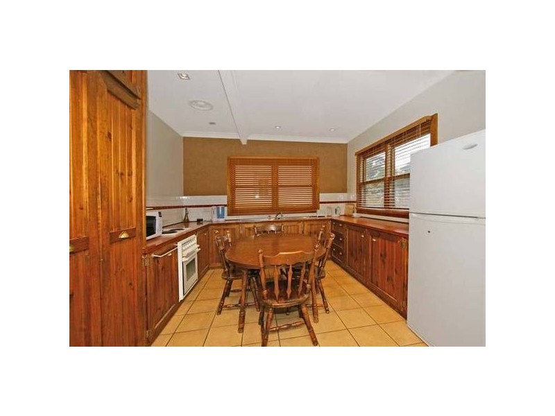 117A Oak Road, Kirrawee NSW 2232