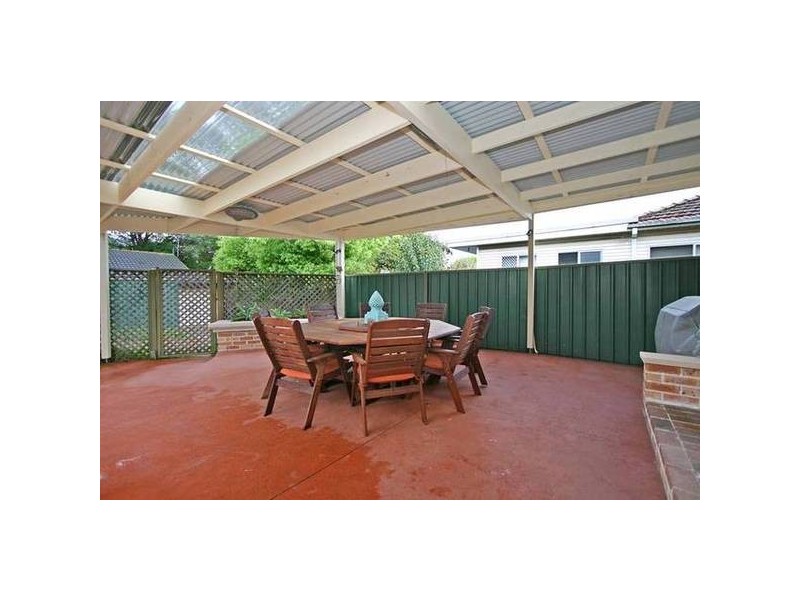 117A Oak Road, Kirrawee NSW 2232