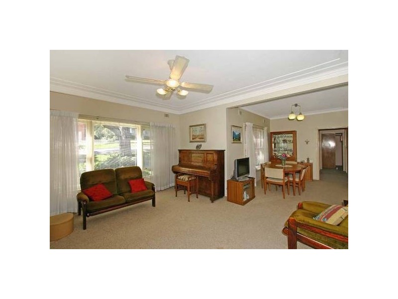 142 Karimbla Road, Miranda NSW 2228