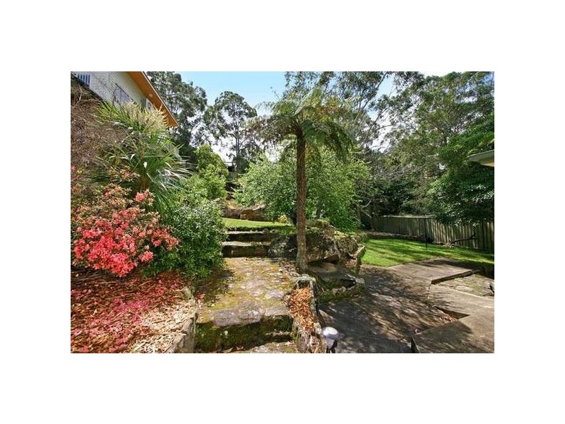 17 Serpentine Road, Gymea NSW 2227
