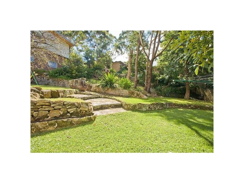 17 Serpentine Road, Gymea NSW 2227