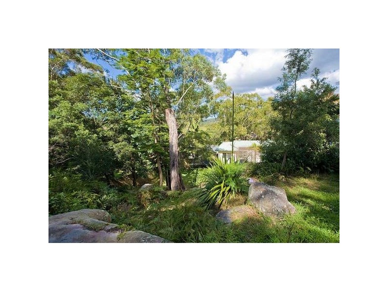 17 Serpentine Road, Gymea NSW 2227