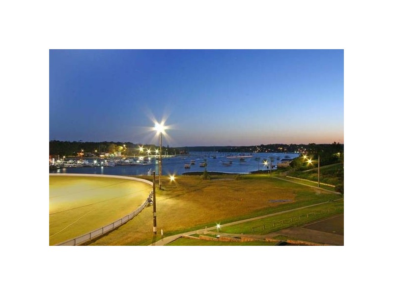 11/2 Deeban Walk, Cronulla NSW 2230