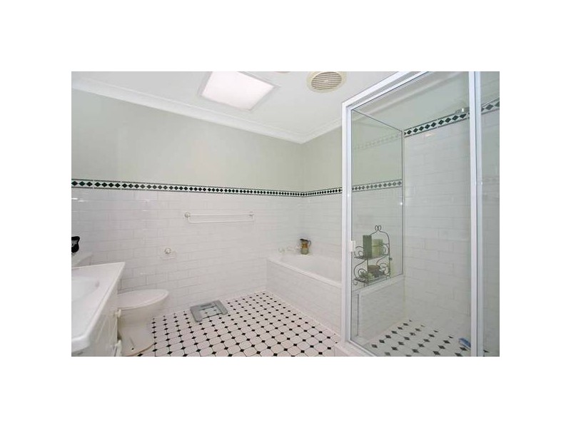 6/3-5 Clements Parade, Kirrawee NSW 2232