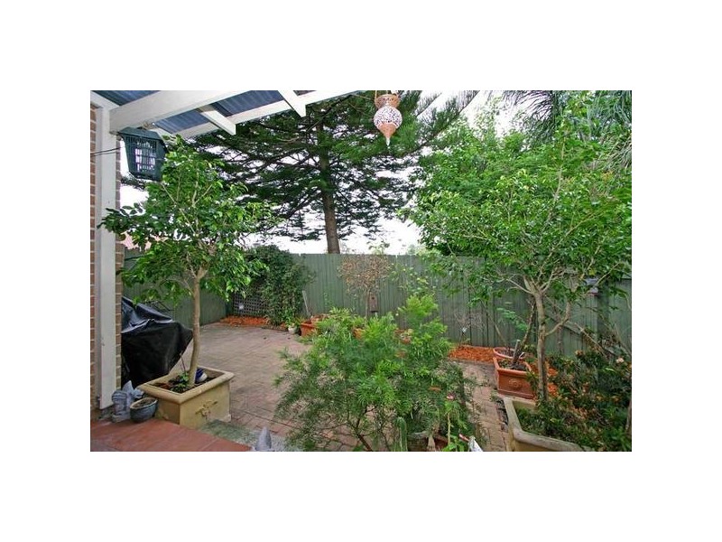 6/3-5 Clements Parade, Kirrawee NSW 2232