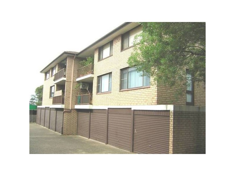 */125 Oak ROad, Kirrawee NSW 2232
