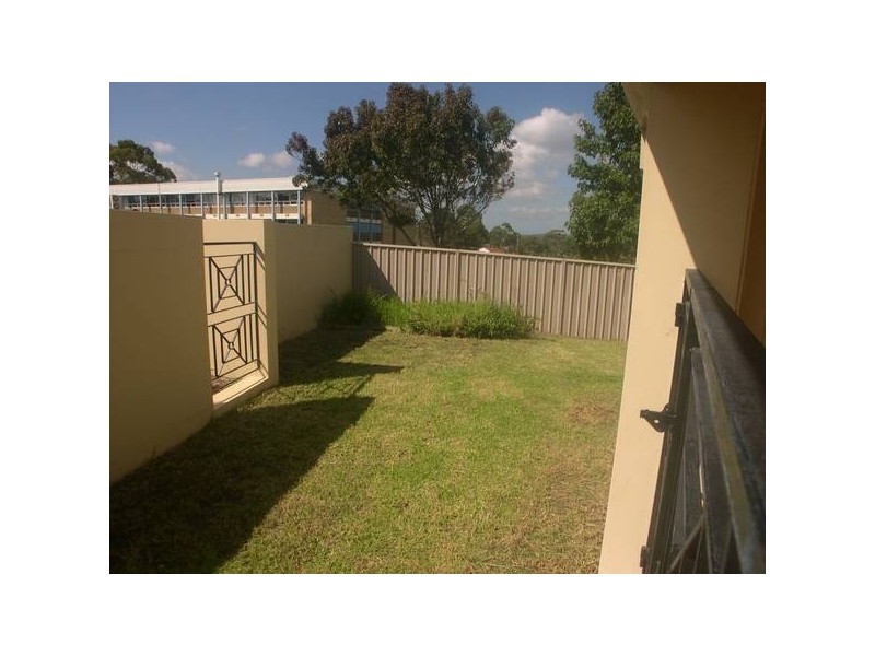 21 Kirk Cresent, Kirrawee NSW 2232