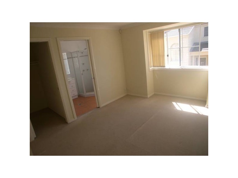 21 Kirk Cresent, Kirrawee NSW 2232