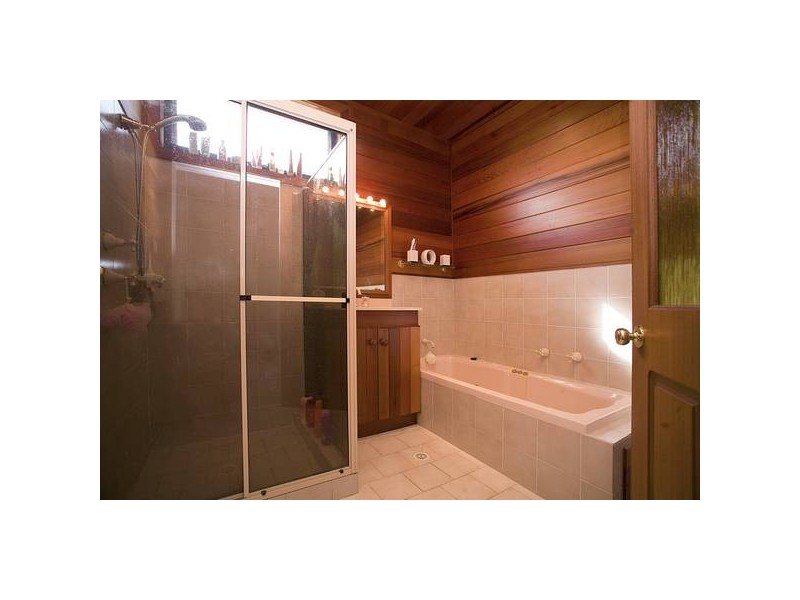 6 The Knoll, Miranda NSW 2228