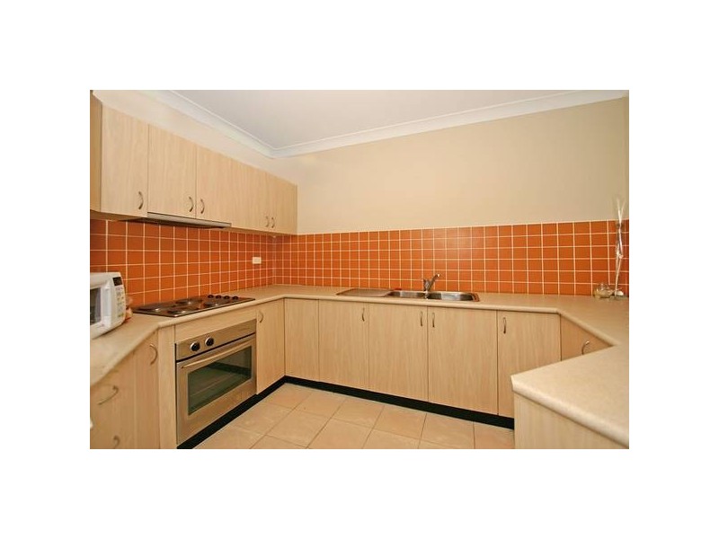 8/2-6 Morley Street, Sutherland NSW 2232