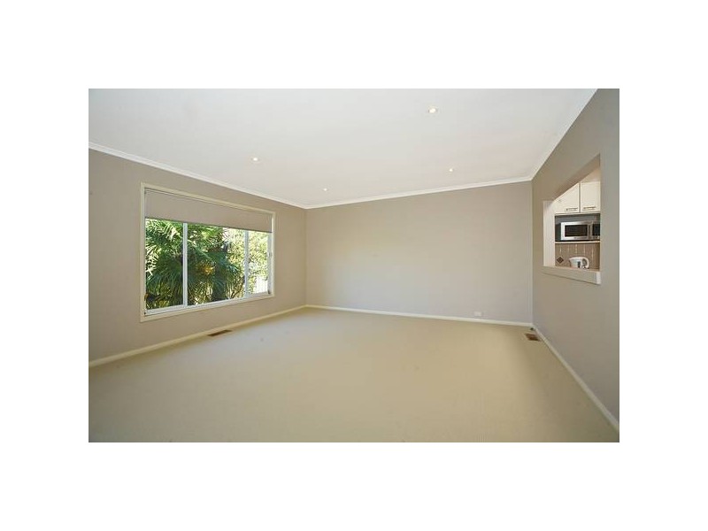 66 Serpentine Avenue, Kirrawee NSW 2232