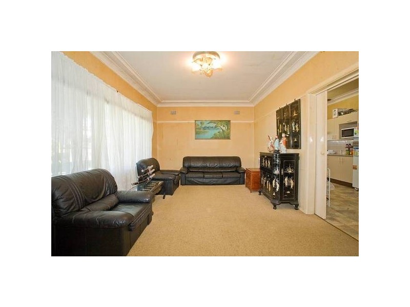 17 Woorak Avenue, Miranda NSW 2228