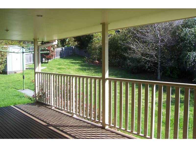 8 COX PLACE, Sunshine Bay NSW 2536