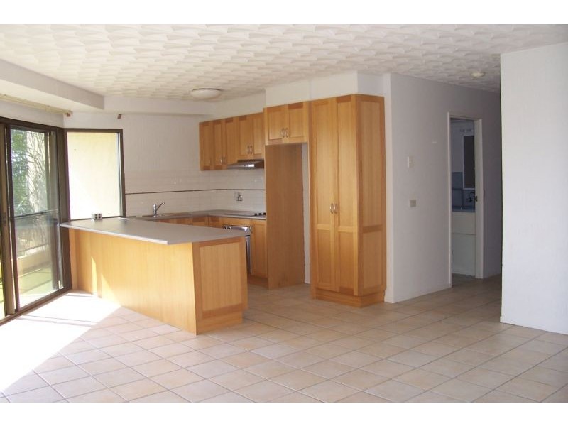 2/13 Bent Street, Batemans Bay NSW 2536