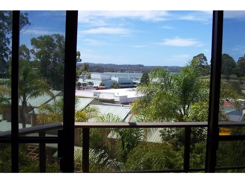 2/13 Bent Street, Batemans Bay NSW 2536