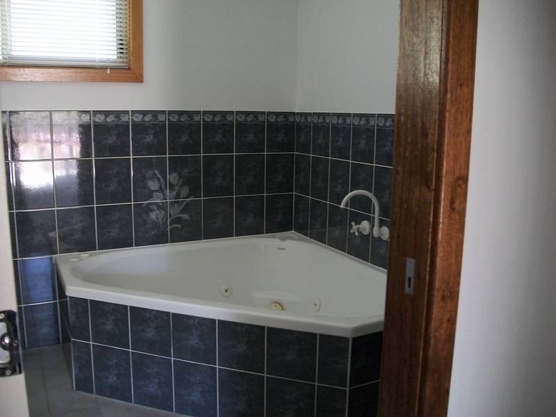 4 Otama Close, Lilli Pilli NSW 2536