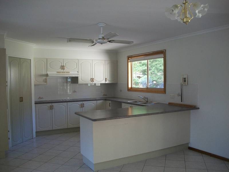 4 Otama Close, Lilli Pilli NSW 2536