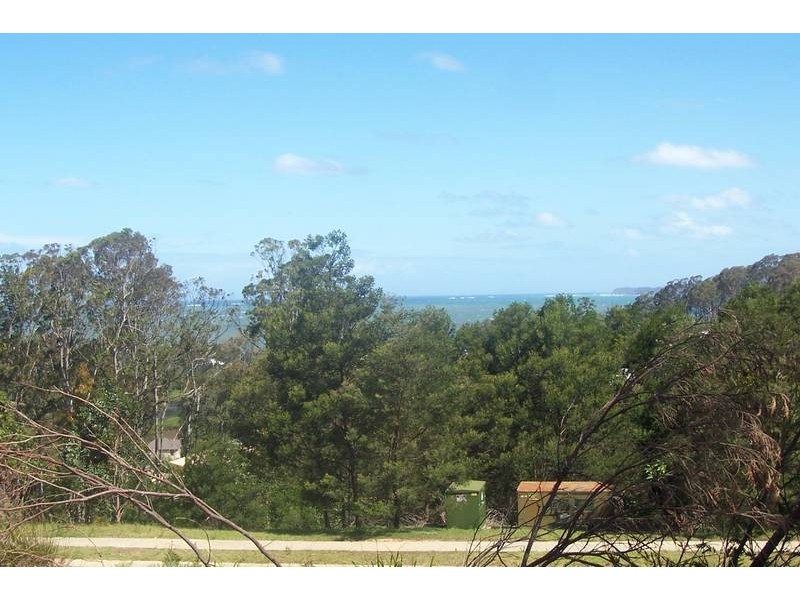 1 Broomfield Crescent, Long Beach NSW 2536