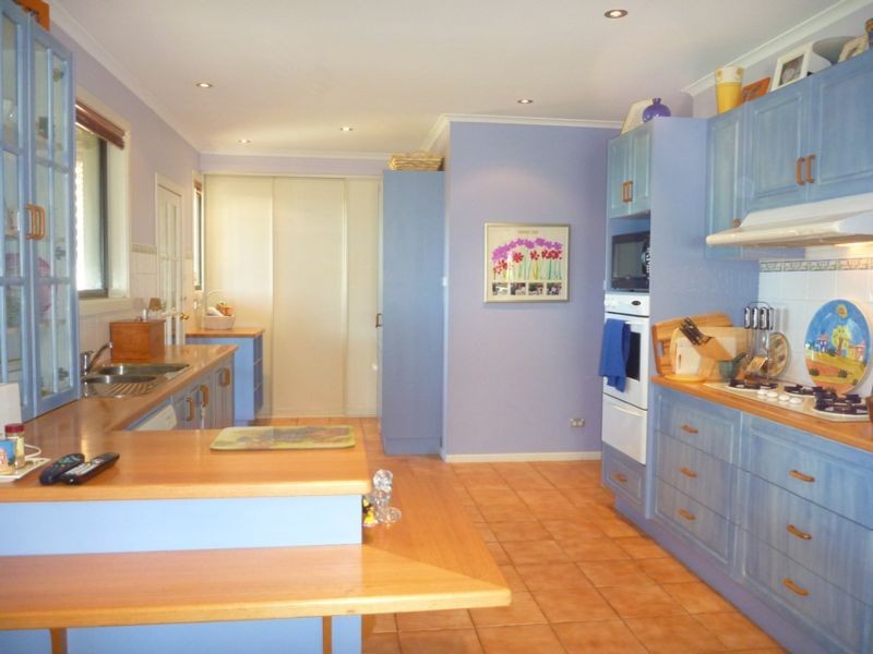 41 Bavarde Avenue, Batemans Bay NSW 2536