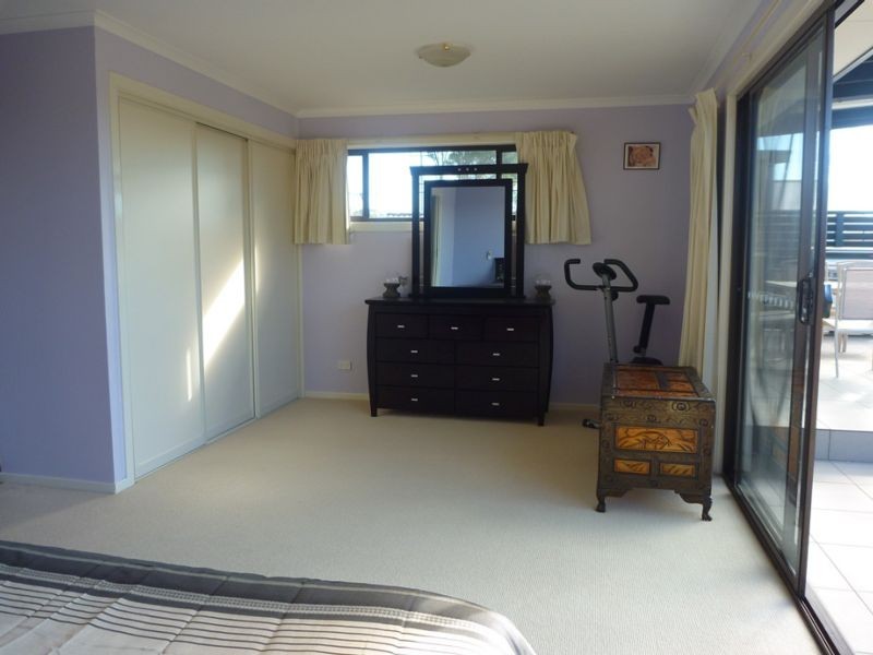 41 Bavarde Avenue, Batemans Bay NSW 2536