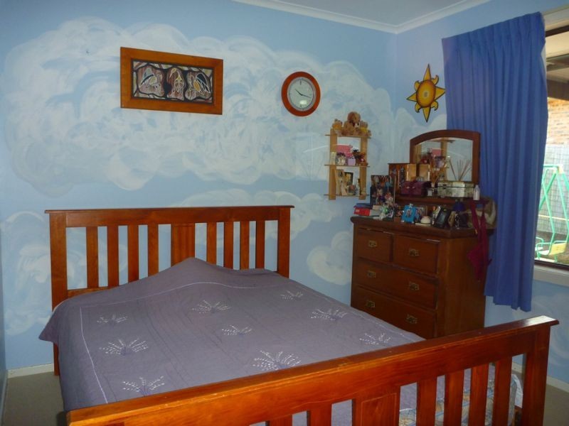 41 Bavarde Avenue, Batemans Bay NSW 2536