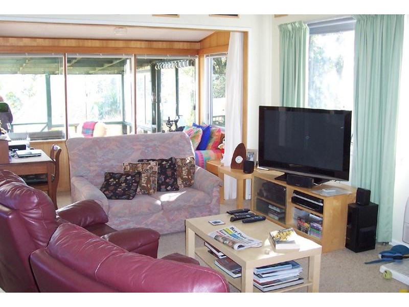 20 Lockyersleigh Avenue, Batehaven NSW 2536