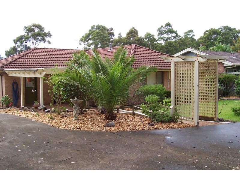 18 Thomas Mitchell Crescent, Sunshine Bay NSW 2536
