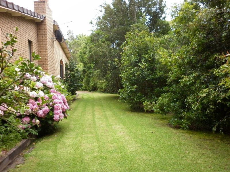 54 Beach Parade, Guerilla Bay NSW 2536