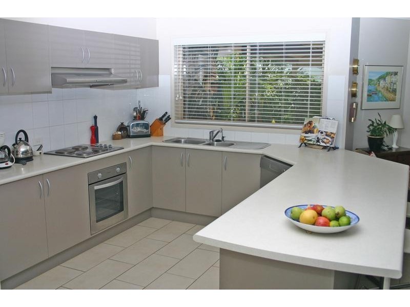 17 Batman Place, Sunshine Bay NSW 2536