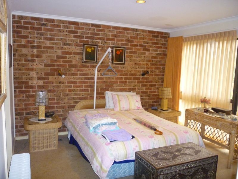 20 Burrawang Crescent, Sunshine Bay NSW 2536