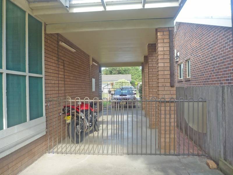 1 Clare Crescent, Batehaven NSW 2536