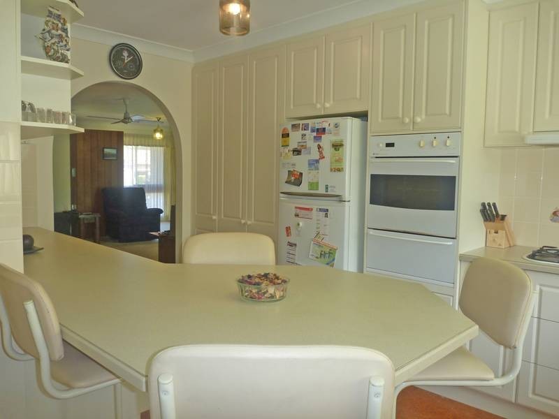 1 Clare Crescent, Batehaven NSW 2536